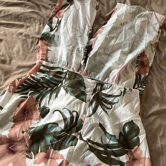 Romper - Picture 2 of 2